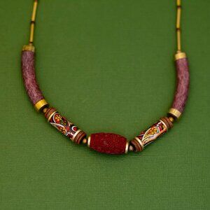 16 inch, Vintage Baroque Floral Red Beads Gold Tone Choker Necklace, K36